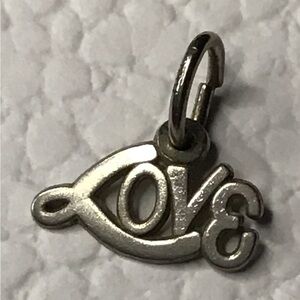 LOVE PENDANT